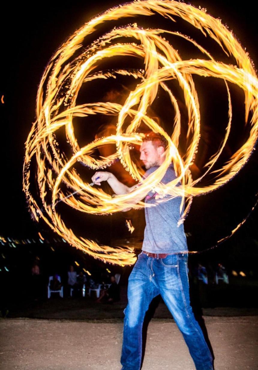 Pai Circus Hostel Dış mekan fotoğraf